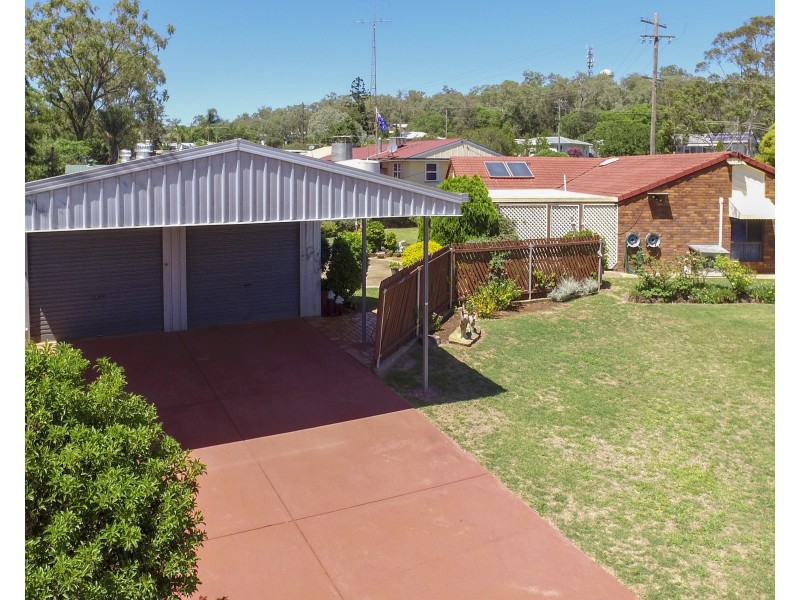 39 Toowoomba Road, Oakey QLD 4401