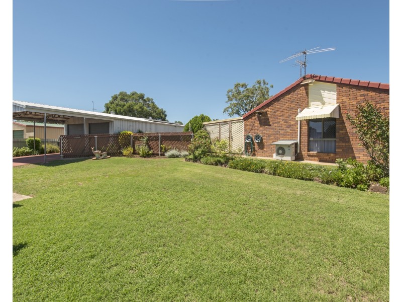 39 Toowoomba Road, Oakey QLD 4401
