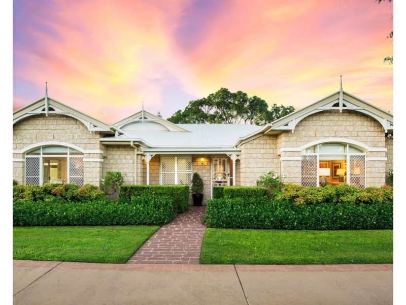 336 Hursley Road, Glenvale QLD 4350