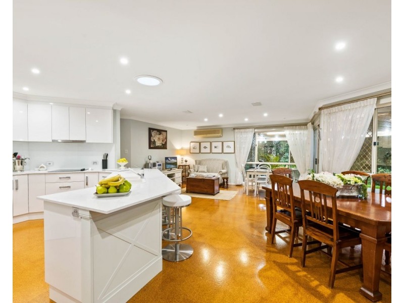 336 Hursley Road, Glenvale QLD 4350