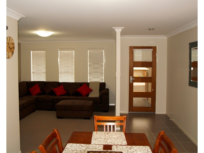 19 Kurrawa Crescent, Glenvale QLD 4350