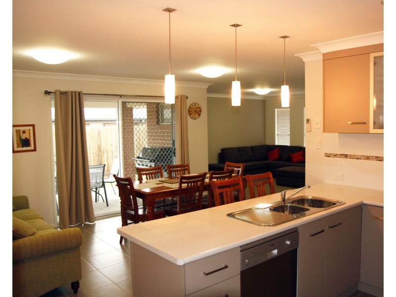 19 Kurrawa Crescent, Glenvale QLD 4350