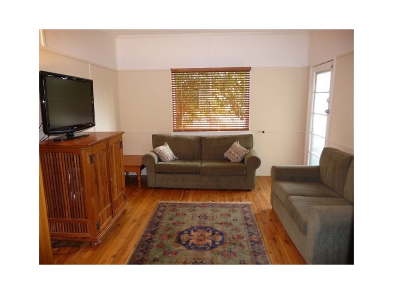 9 Peel Street, South Toowoomba QLD 4350