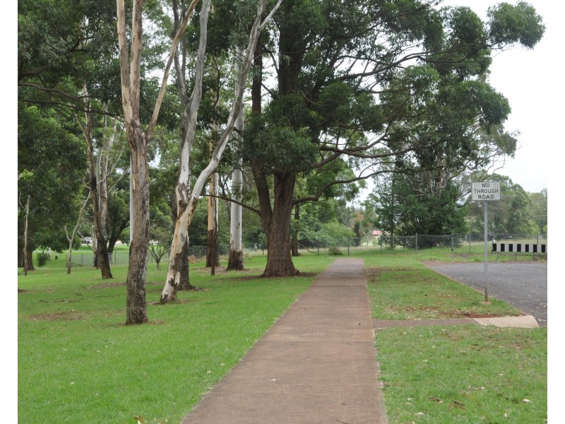 4 Aberdeen Street, Rangeville QLD 4350