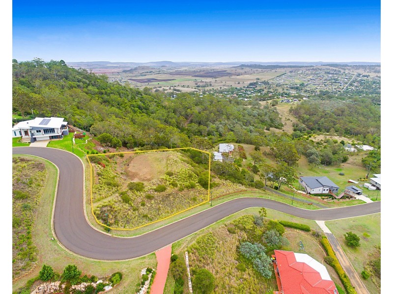 12 Panoramic Drive, Preston QLD 4352