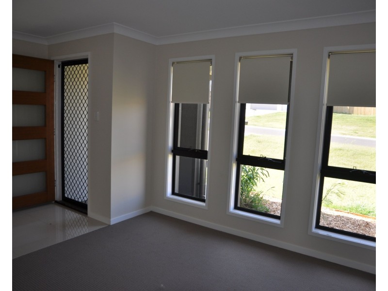 6 Arwon Street, Wyreema QLD 4352