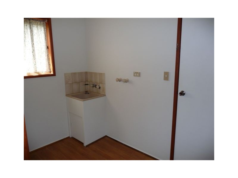 2/18 Stumm Street, Kearneys Spring QLD 4350