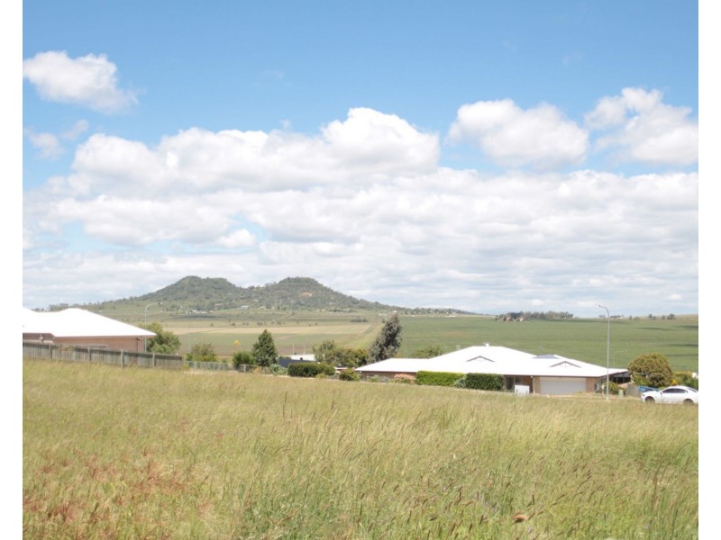 42 Catherine Crescent, Kingsthorpe QLD 4400