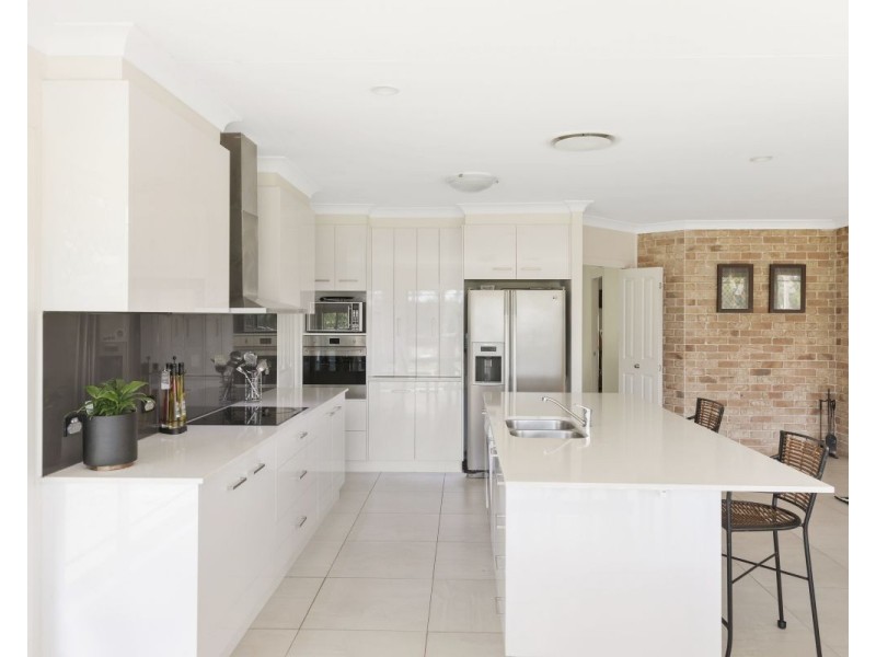 13 McEwan Road, Cabarlah QLD 4352
