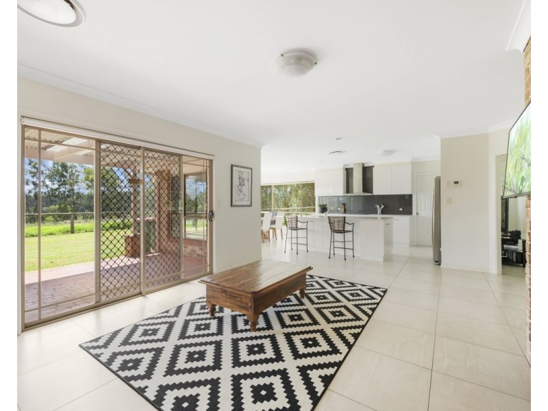 13 McEwan Road, Cabarlah QLD 4352