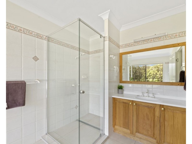 13 McEwan Road, Cabarlah QLD 4352