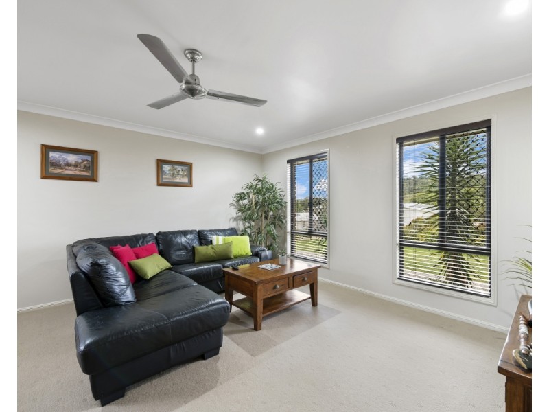 41 Phipps Drive, Meringandan West QLD 4352