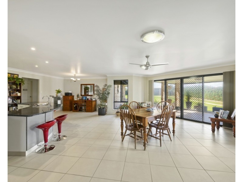 41 Phipps Drive, Meringandan West QLD 4352