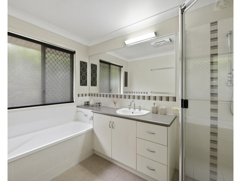 41 Phipps Drive, Meringandan West QLD 4352