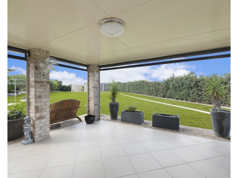 41 Phipps Drive, Meringandan West QLD 4352