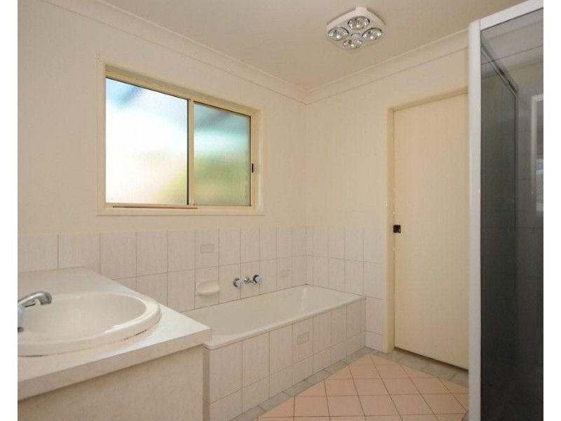 1 Quinlan Court, Darling Heights QLD 4350