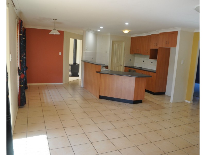 14 Rogers Drive, Highfields QLD 4352