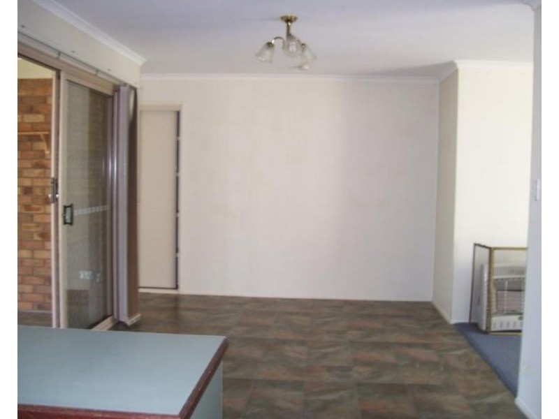 2 Satinwood Court, Glenvale QLD 4350