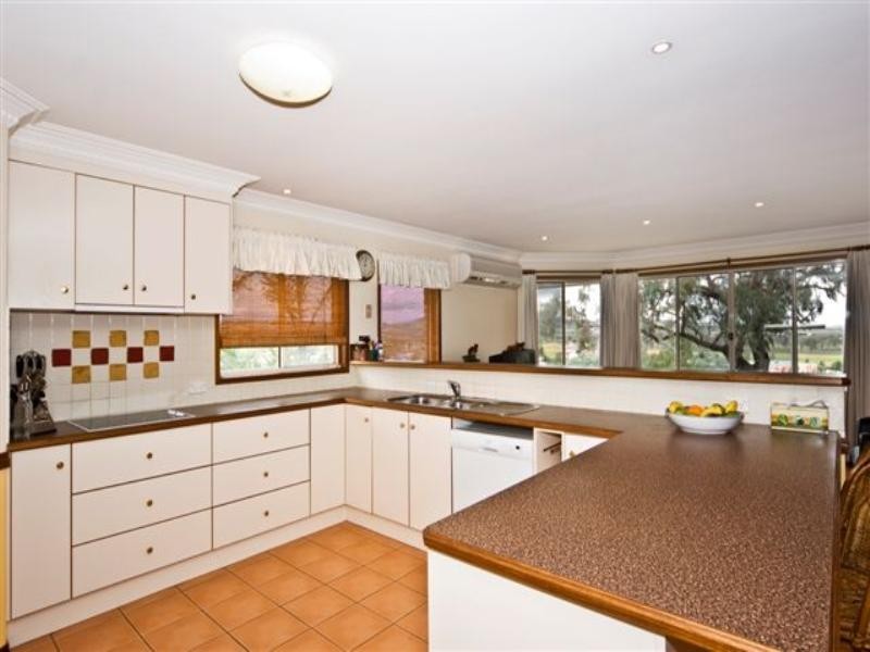 11 Amy Court, Westbrook QLD 4350