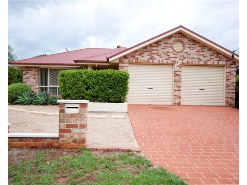 144 Spring Street, Middle Ridge QLD 4350
