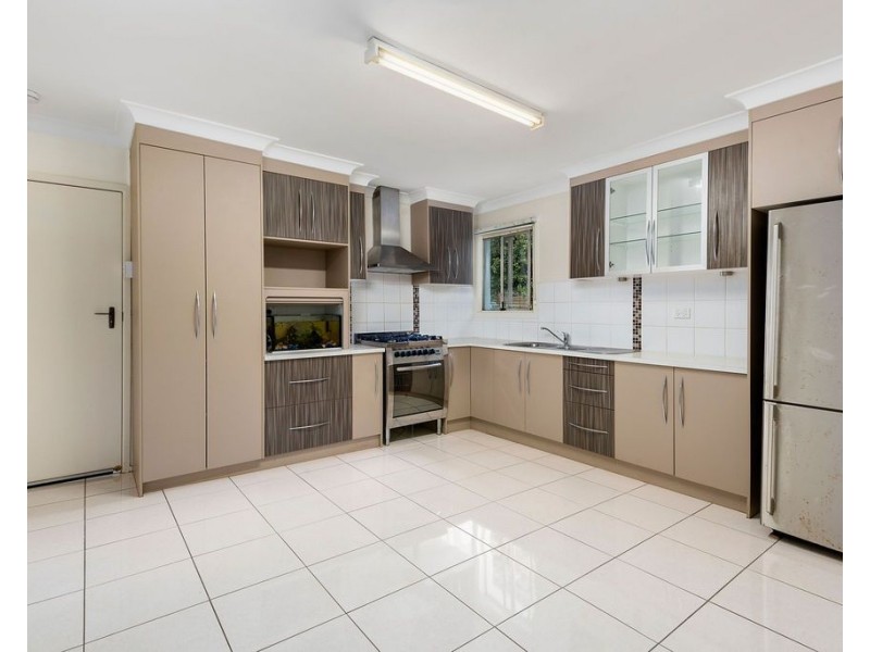 8 Angus Street, Rangeville QLD 4350