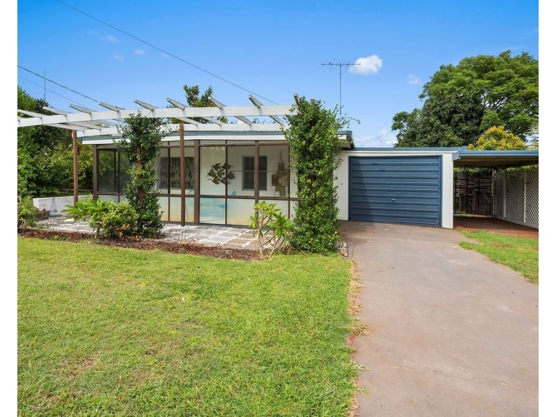 8 Angus Street, Rangeville QLD 4350