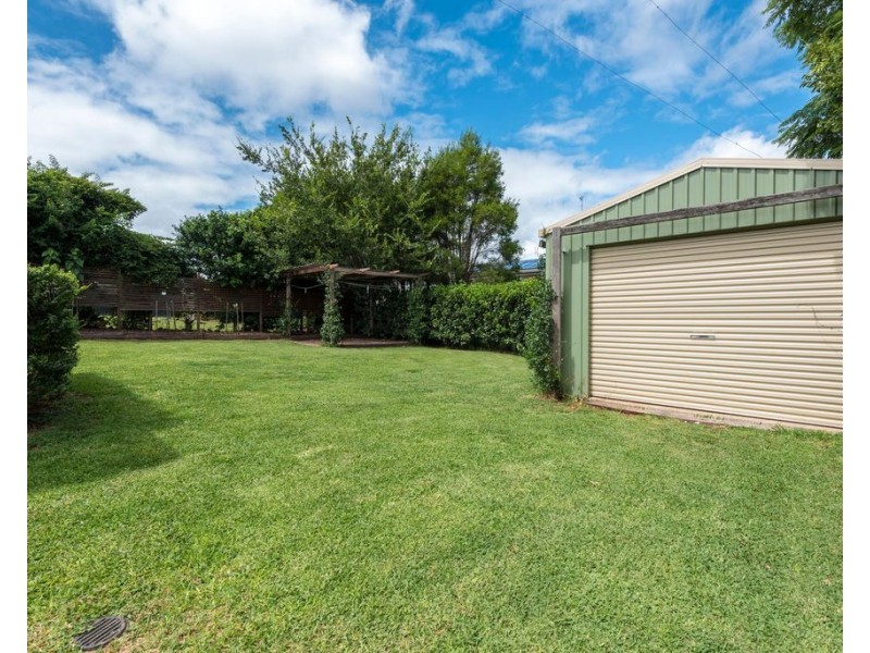 8 Angus Street, Rangeville QLD 4350