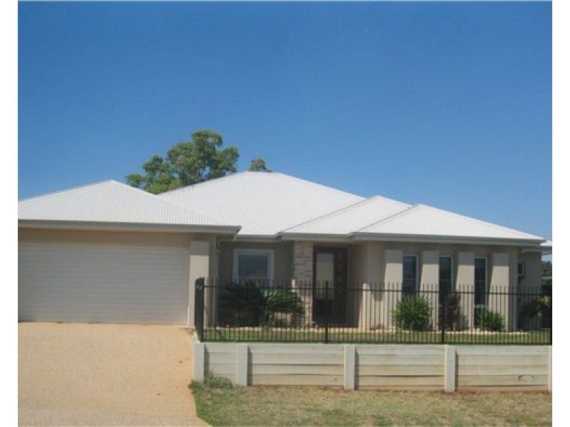 20 McCallum Court, Middle Ridge QLD 4350
