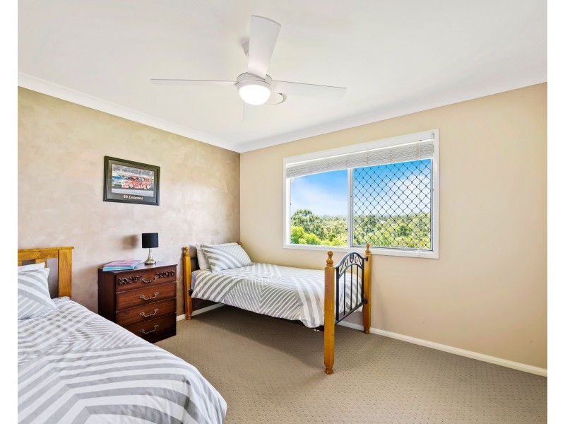 6 Mountview Court, Highfields QLD 4352