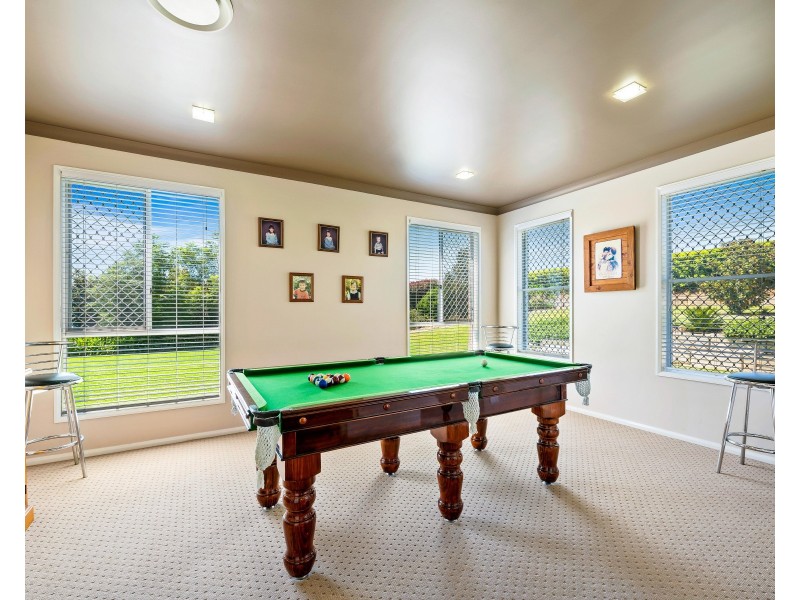6 Mountview Court, Highfields QLD 4352
