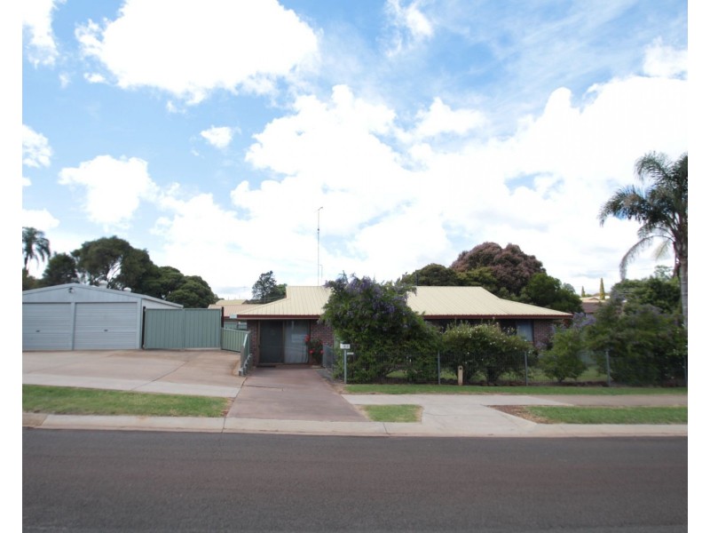 82 McDougall Street, Wilsonton QLD 4350