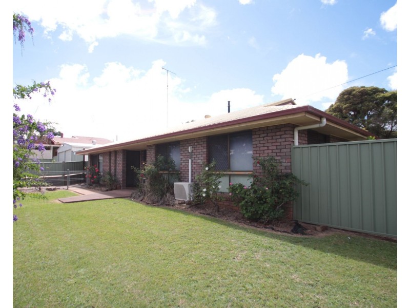 82 McDougall Street, Wilsonton QLD 4350