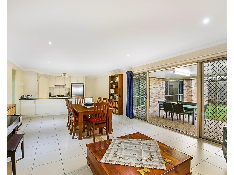 17 Lanagan Court, Middle Ridge QLD 4350