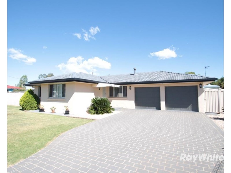 2 Delray Street, Oakey QLD 4401