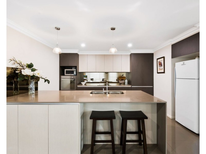 74 Hancock Circuit, Kleinton QLD 4352