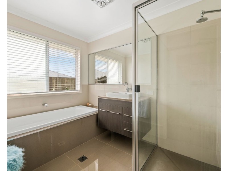 74 Hancock Circuit, Kleinton QLD 4352