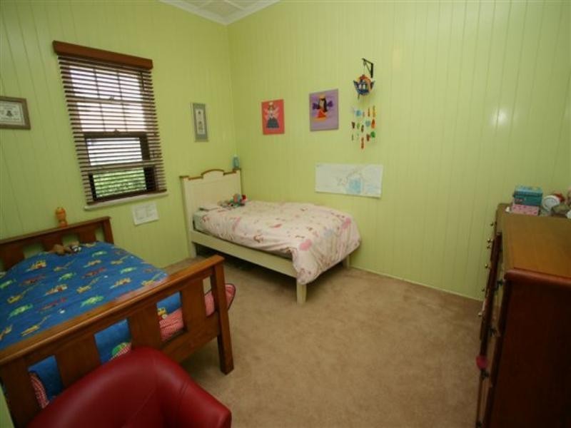 163 West Street, Newtown QLD 4350