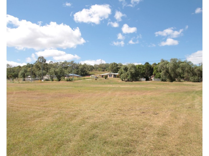 31 Goombungee Road, Kingsthorpe QLD 4400