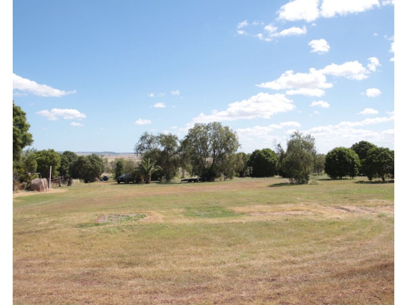 31 Goombungee Road, Kingsthorpe QLD 4400