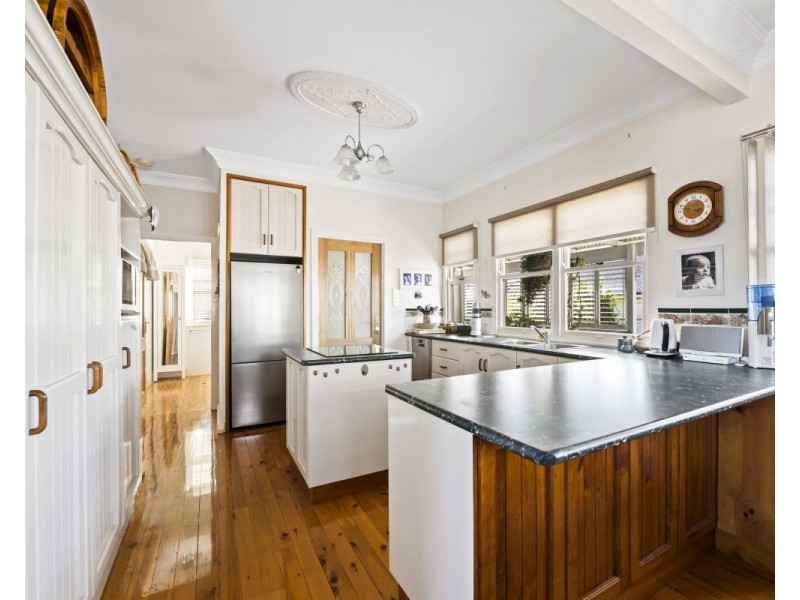 26 Gore Street, Cambooya QLD 4358