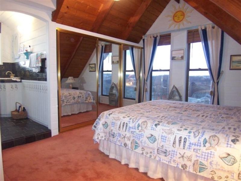 12 Kookaburra Court, Glenvale QLD 4350