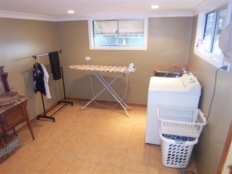 12 Kookaburra Court, Glenvale QLD 4350