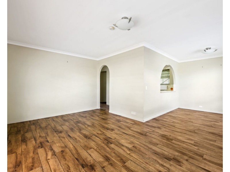 33 Hinkler Crescent, Wilsonton QLD 4350
