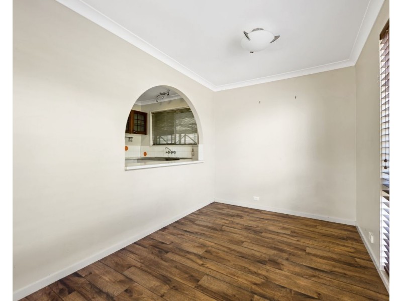33 Hinkler Crescent, Wilsonton QLD 4350