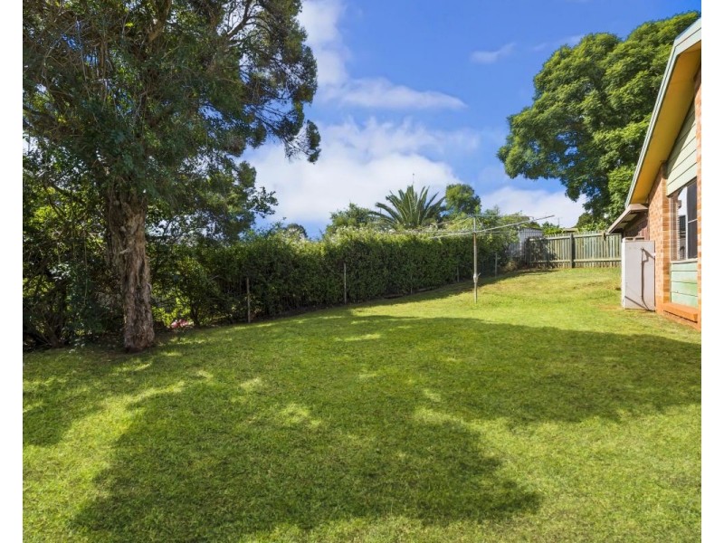 33 Hinkler Crescent, Wilsonton QLD 4350