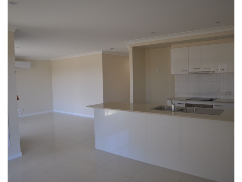 22 Magpie Drive, Cambooya QLD 4358