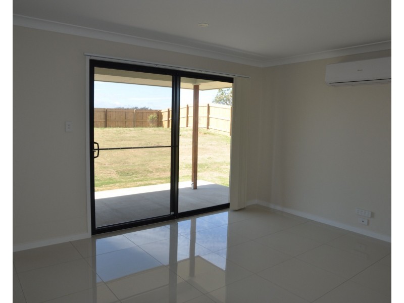 22 Magpie Drive, Cambooya QLD 4358