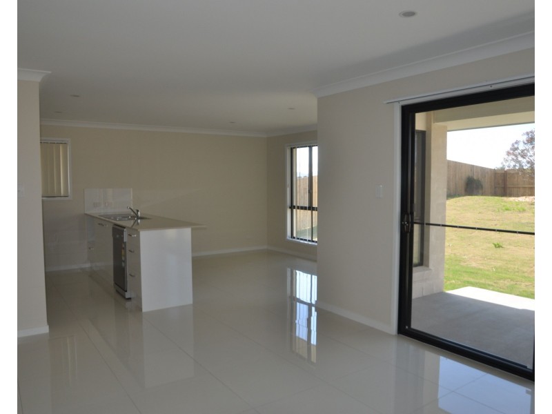 22 Magpie Drive, Cambooya QLD 4358