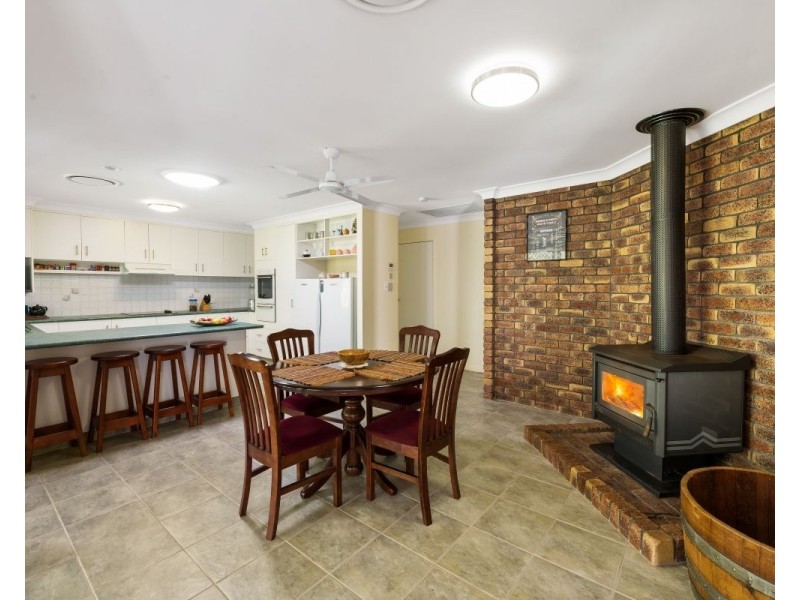 3 Greenway Court, Highfields QLD 4352