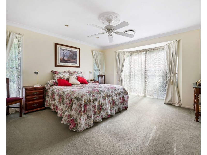 3 Greenway Court, Highfields QLD 4352